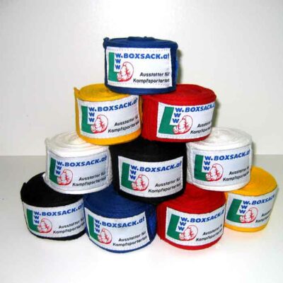 Elastische Boxbandagen in verschiedenen Farben mit Klettverschluss und Daumenschlaufe.