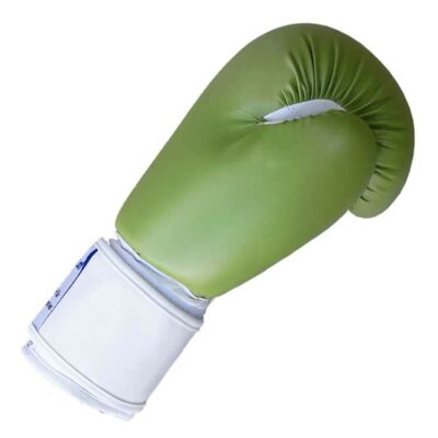 seitenansicht der boxhandschuhe green apple mit robustem kunstleder und angenähtem daumen.