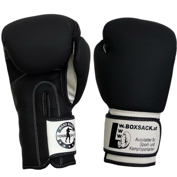 Schwarze IMPACT PRO Boxhandschuhe mit Hand MADE Logo und atmungsaktivem Innenfutter, Ăsterreich.