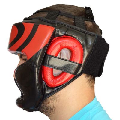 Kopfschutz Kunstleder Schwarz Rot mit Kinn und Ohrenschutz a