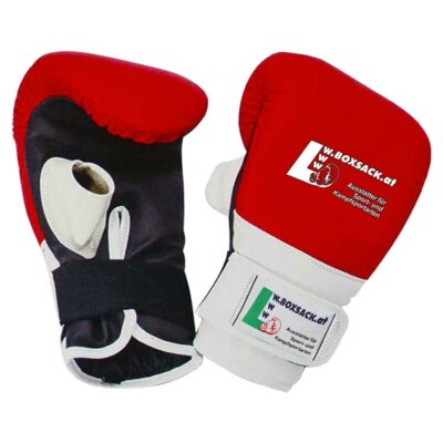 Nahaufnahme der STRIKE Lederhandschuhe für Boxtraining – robust und langlebig.