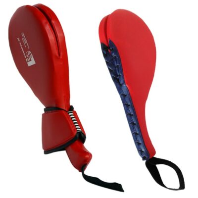 Rote Schlagpolster Kick Pads Typ Double aus PU mit Armschlaufe für präzise Kicks.