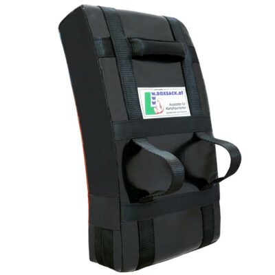 Rückseite des PRIME Schlagpolsters mit gepolsterten Griffen und ergonomischem Design.