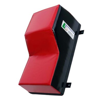 Seitenansicht des Wandschlagpolsters Uppercut mit ergonomischem Design und langlebiger Polsterung.