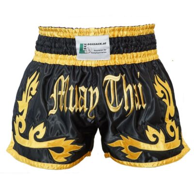 Muay Thai Shorts in Schwarz-Gold mit traditionellem Thai-Design und breitem elastischem Bund.
