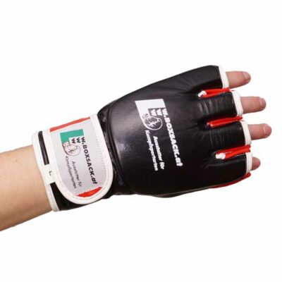 mma-handschuhe-schwarz-rot-fuer-sandsacktraining-und-mma