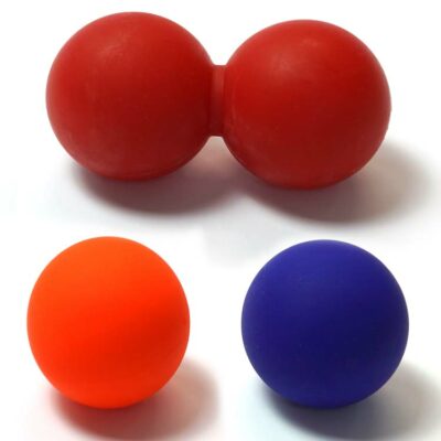 Blauer Massageball für gezielte Muskelentspannung und Triggerpunkttherapie.