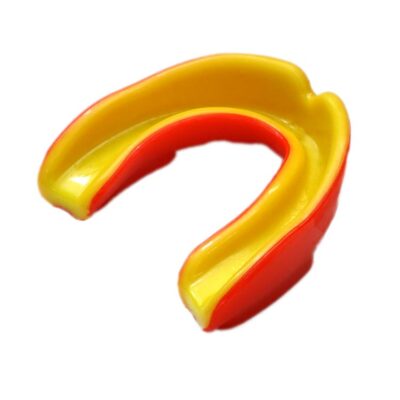 Zahnschutz Shock Master in Rot-Gelb mit hygienischer Aufbewahrungsdose.