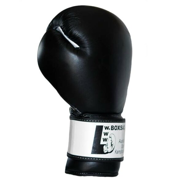 Hochwertige Elite Boxhandschuhe Schwarz-Weiß mit optimaler Belüftung.