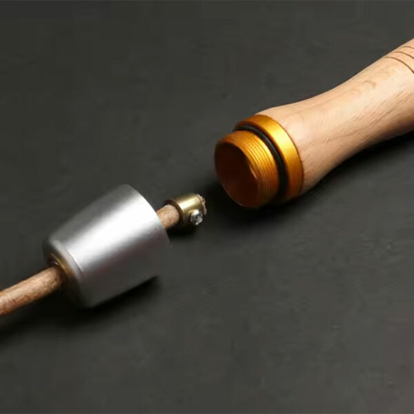 Springseilgriff mit abnehmbarem Lederseil und Kugellagermechanismus.